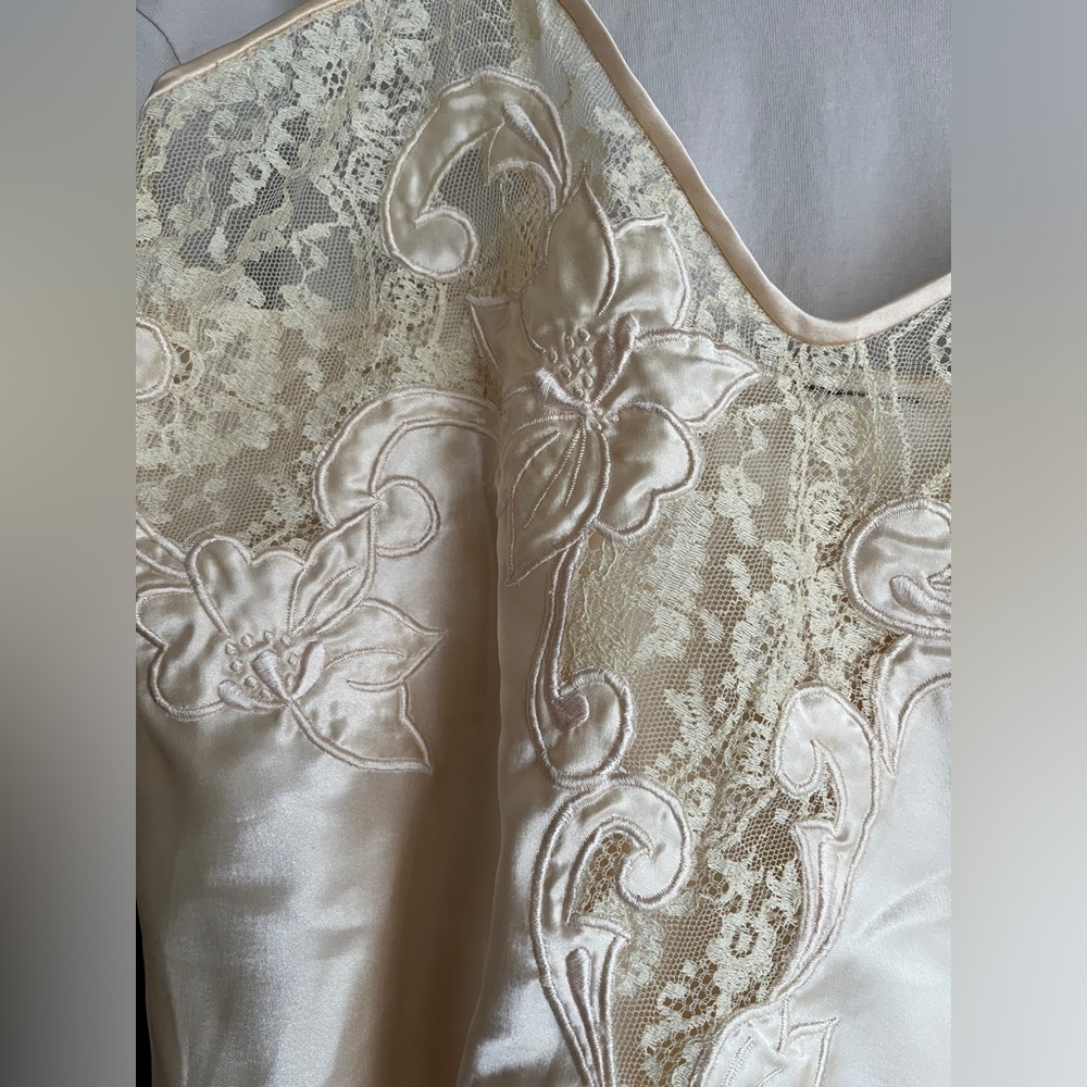 Vintage Silky Satin Lace Embellished Appliqué Net Lace Camisole S / M
